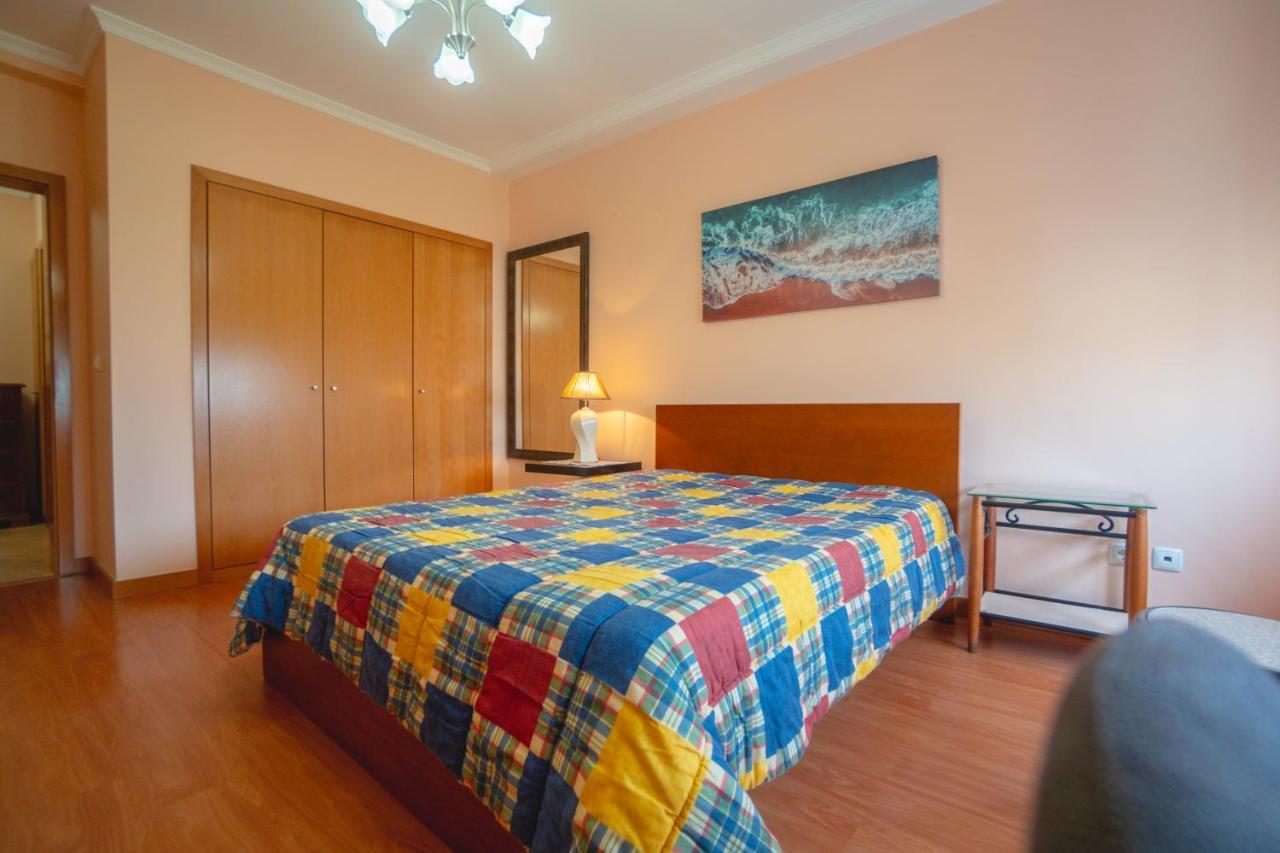 Large Modern Ponta Delgada Apartment المظهر الخارجي الصورة