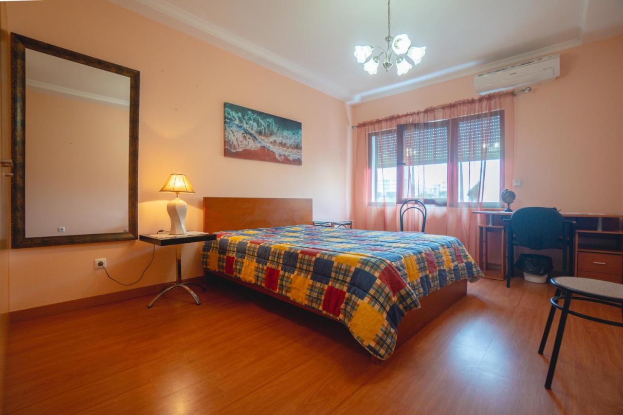Large Modern Ponta Delgada Apartment المظهر الخارجي الصورة
