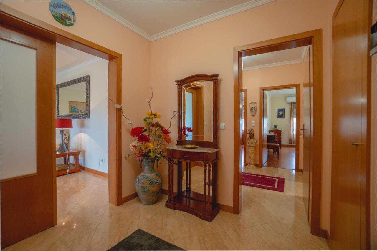 Large Modern Ponta Delgada Apartment المظهر الخارجي الصورة