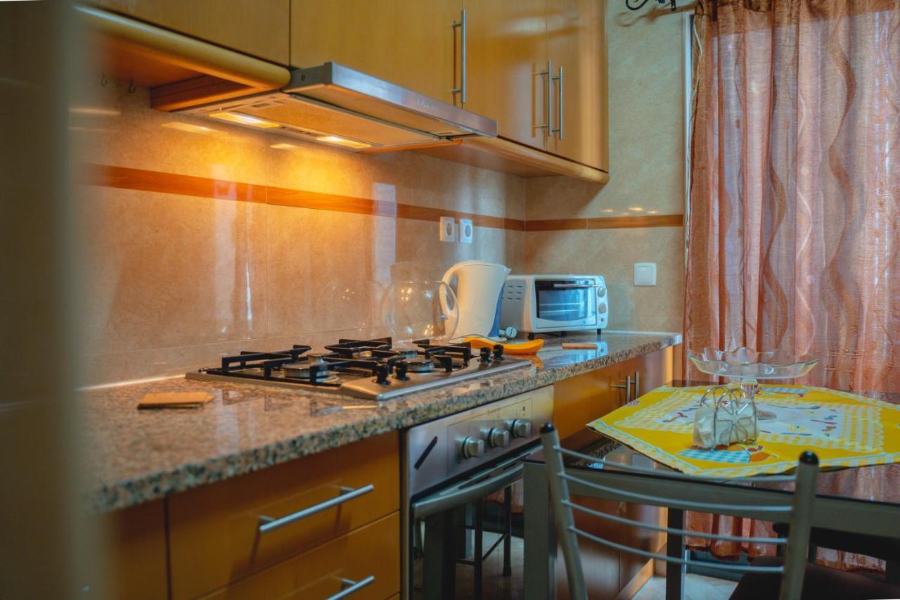 Large Modern Ponta Delgada Apartment المظهر الخارجي الصورة